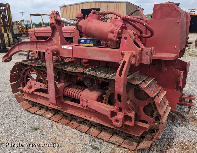 image for item MO9040 International T9  dozer