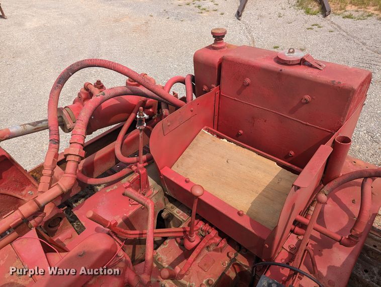 image for item MO9040 International T9  dozer