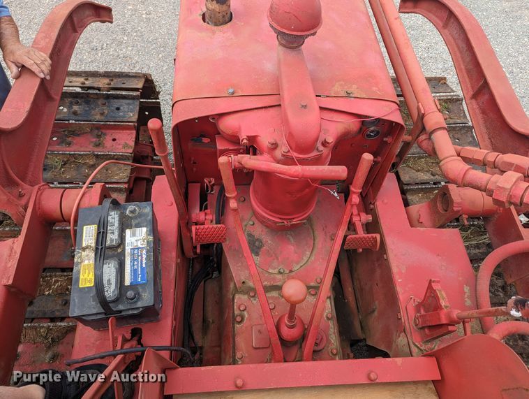 image for item MO9040 International T9  dozer