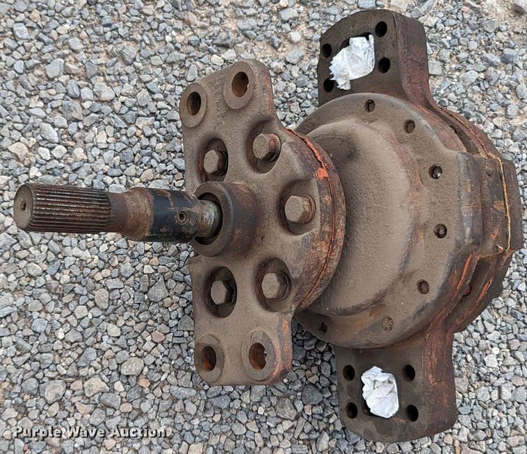 image for item MO9040 International T9  dozer