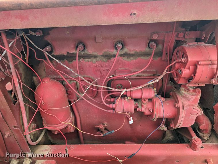 image for item MO9040 International T9  dozer