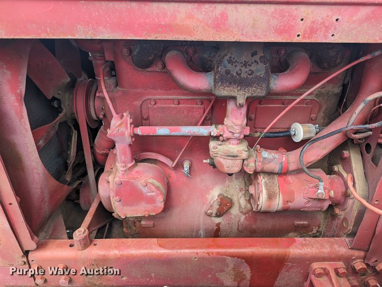 image for item MO9040 International T9  dozer