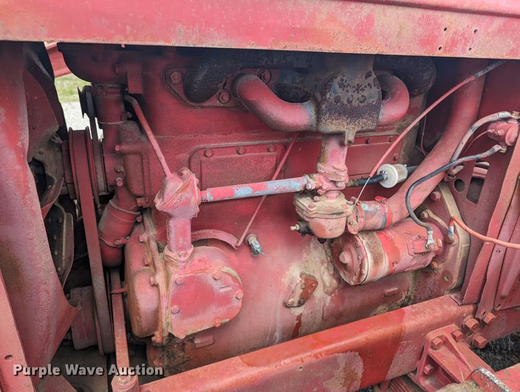 image for item MO9040 International T9  dozer