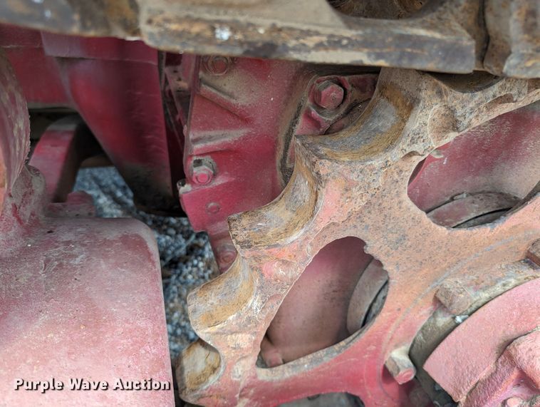 image for item MO9040 International T9  dozer