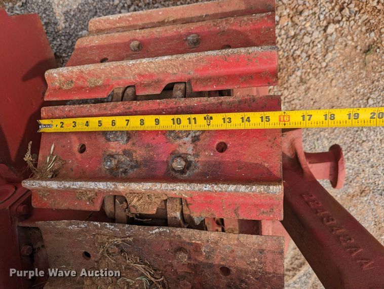 image for item MO9040 International T9  dozer