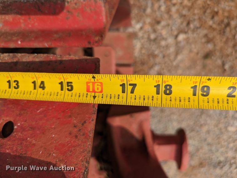 image for item MO9040 International T9  dozer