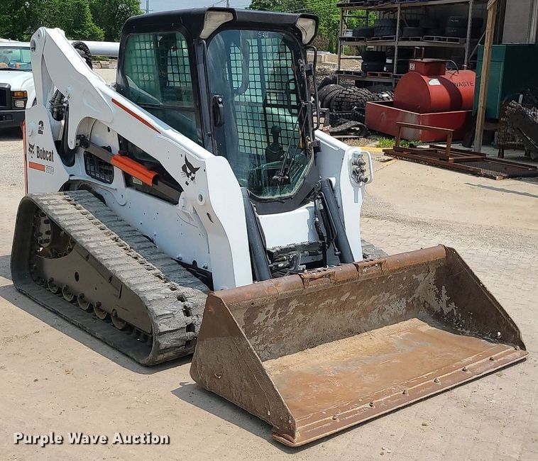 image for item MO9856 2014 Bobcat T770  tracked skid steer loader