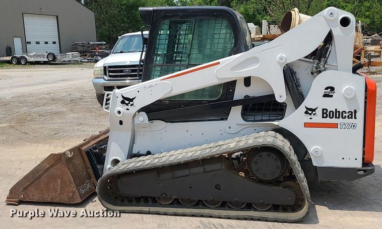 image for item MO9856 2014 Bobcat T770  tracked skid steer loader