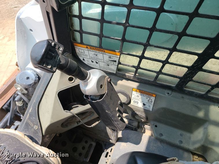 image for item MO9856 2014 Bobcat T770  tracked skid steer loader