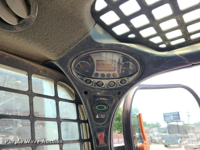 image for item MO9856 2014 Bobcat T770  tracked skid steer loader