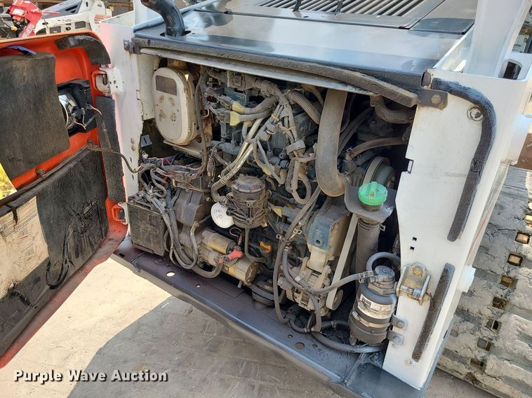 image for item MO9856 2014 Bobcat T770  tracked skid steer loader