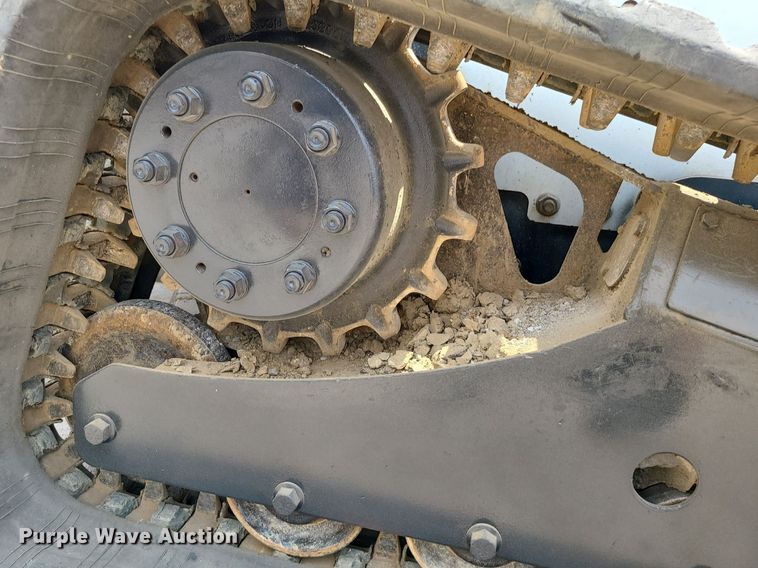 image for item MO9856 2014 Bobcat T770  tracked skid steer loader