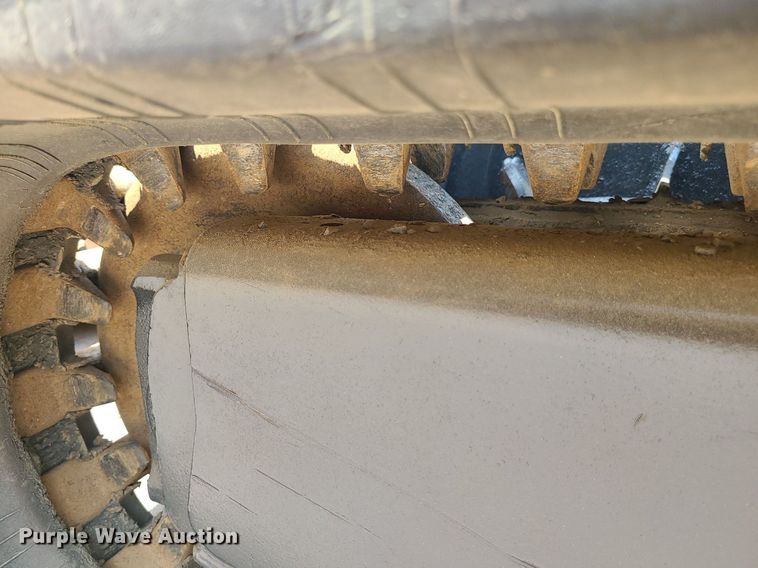 image for item MO9856 2014 Bobcat T770  tracked skid steer loader