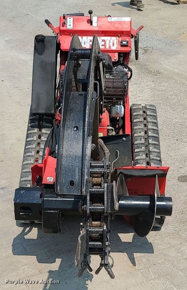 image for item MO9857 Barreto  trencher