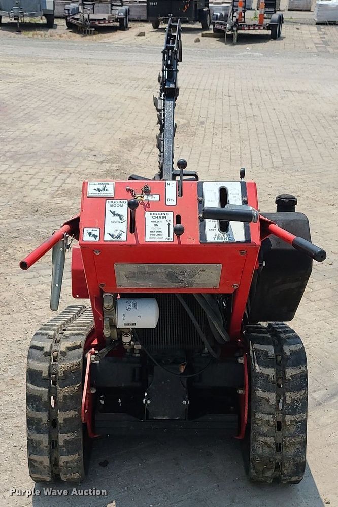 image for item MO9857 Barreto  trencher