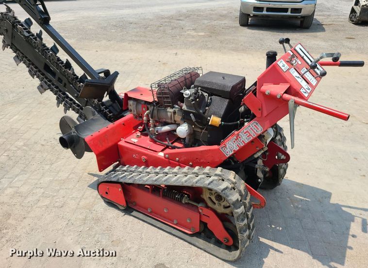 image for item MO9857 Barreto  trencher