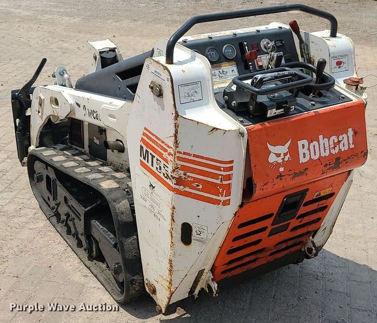 image for item MO9858 2012 Bobcat MT55  compact utility loader