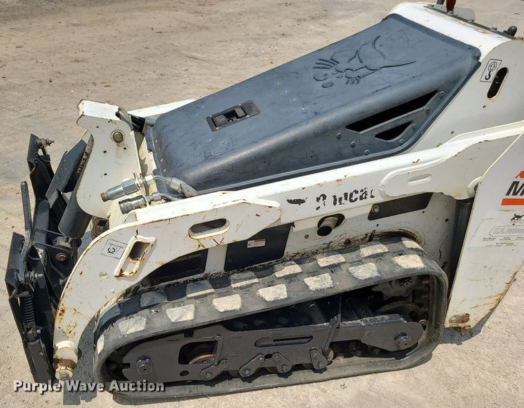 image for item MO9858 2012 Bobcat MT55  compact utility loader