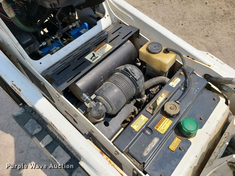 image for item MO9858 2012 Bobcat MT55  compact utility loader