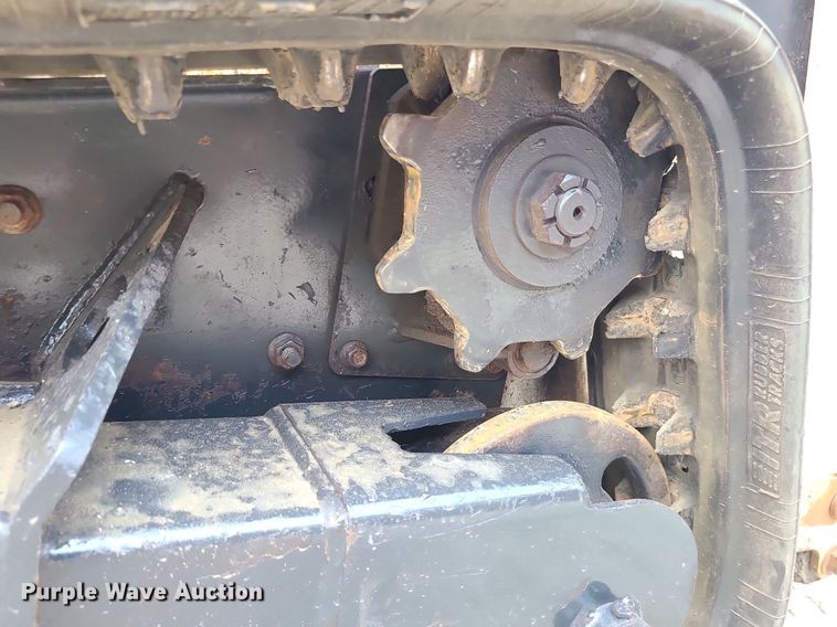 image for item MO9858 2012 Bobcat MT55  compact utility loader