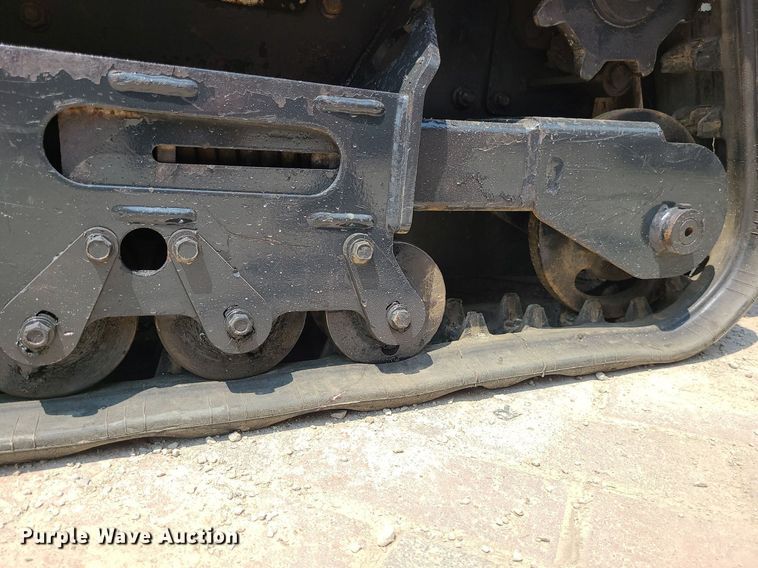 image for item MO9858 2012 Bobcat MT55  compact utility loader