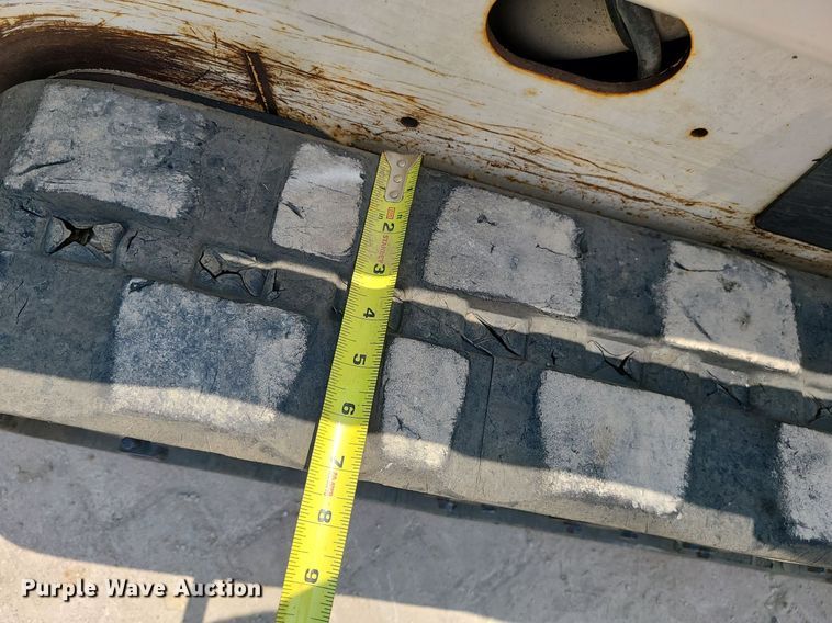 image for item MO9858 2012 Bobcat MT55  compact utility loader