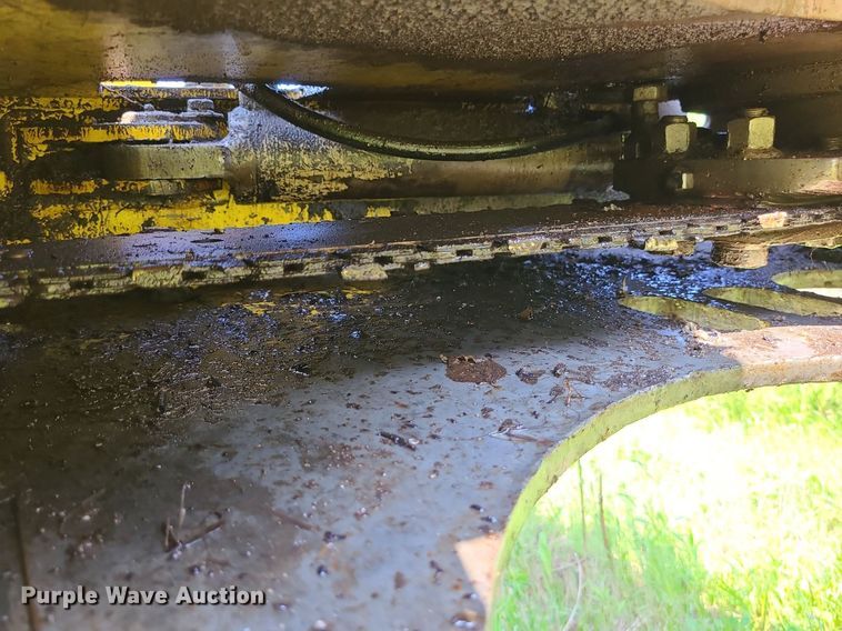 image for item MO9863 Harvester