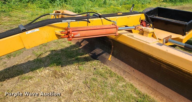 image for item MO9865 Industrial America 140R  grader