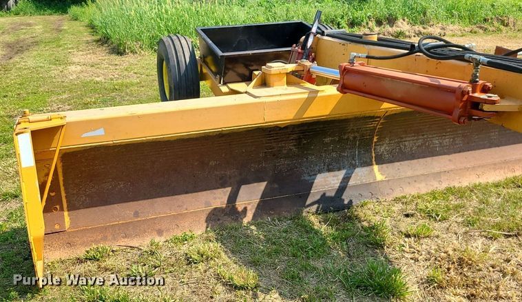 image for item MO9865 Industrial America 140R  grader