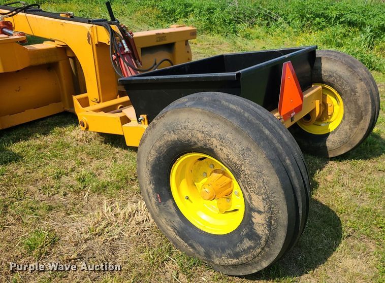 image for item MO9865 Industrial America 140R  grader