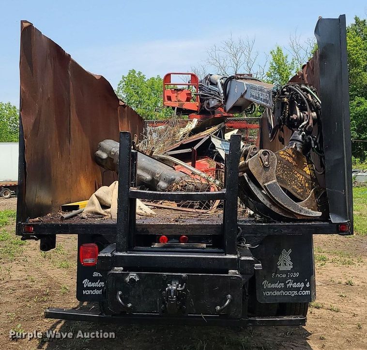 image for item MO9870 1997 Ford LTS9000  crane truck