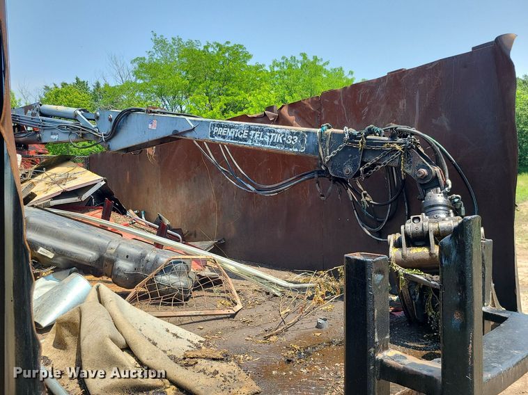 image for item MO9870 1997 Ford LTS9000  crane truck