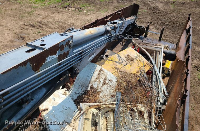 image for item MO9870 1997 Ford LTS9000  crane truck