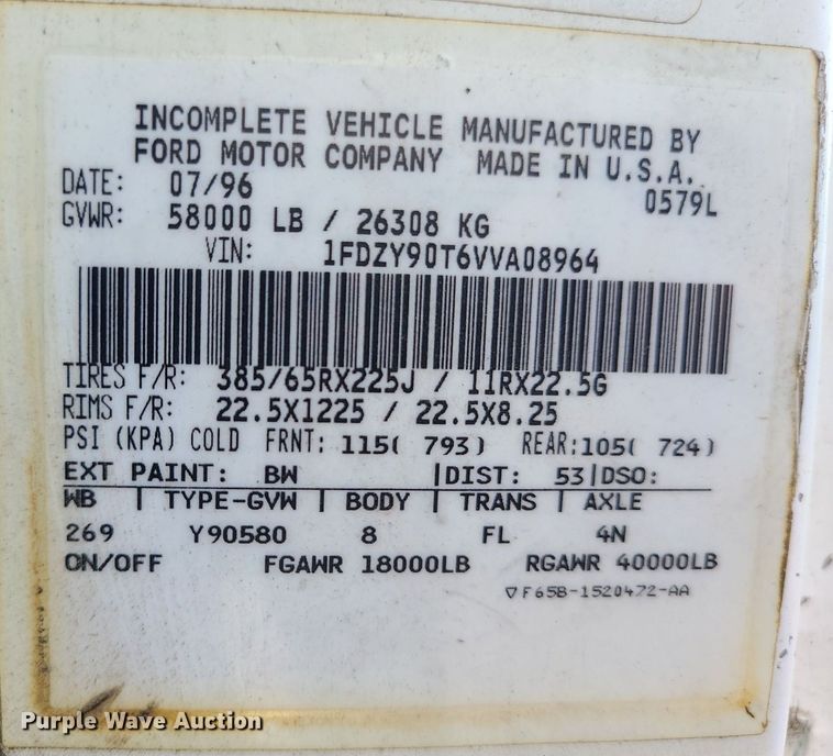 image for item MO9870 1997 Ford LTS9000  crane truck