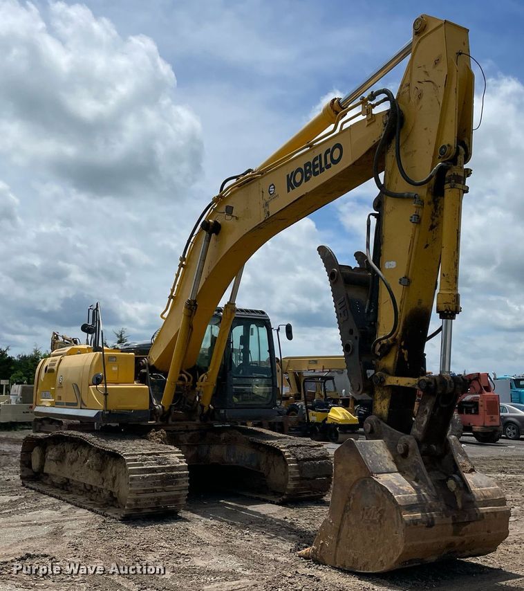 image for item MR9066 Kobelco SK350LC-9E  excavator