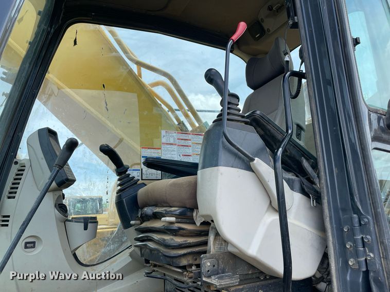 image for item MR9066 Kobelco SK350LC-9E  excavator