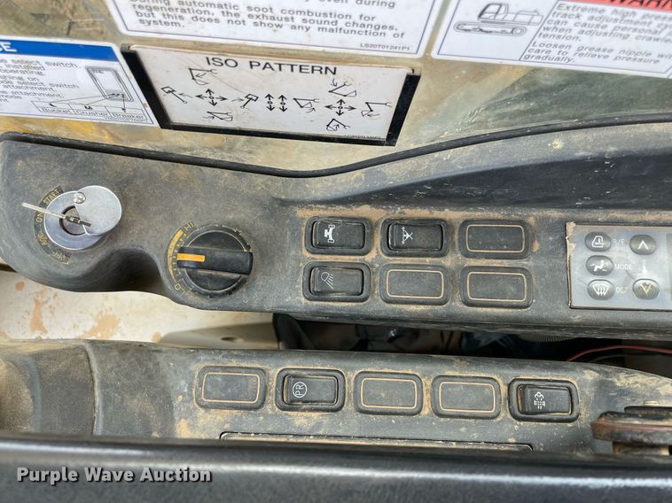 image for item MR9066 Kobelco SK350LC-9E  excavator