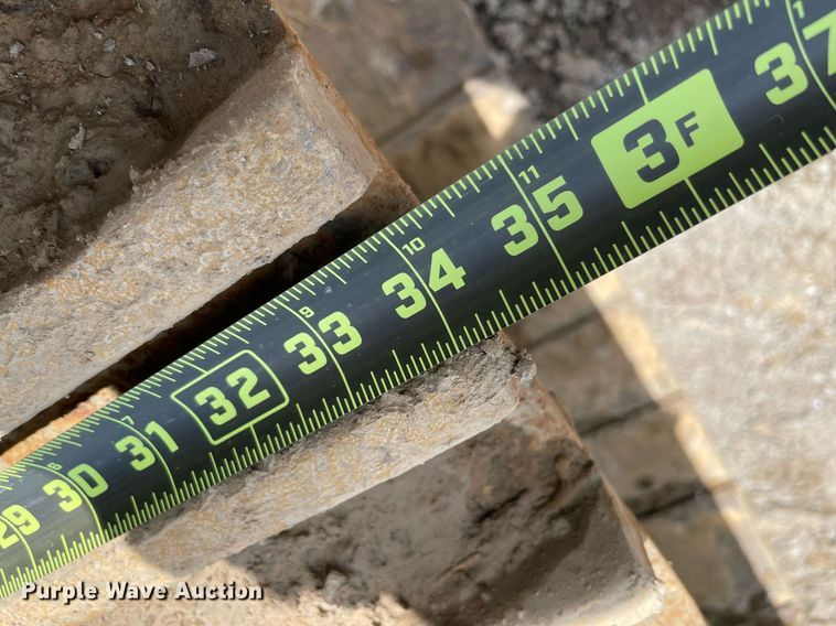 image for item MR9066 Kobelco SK350LC-9E  excavator