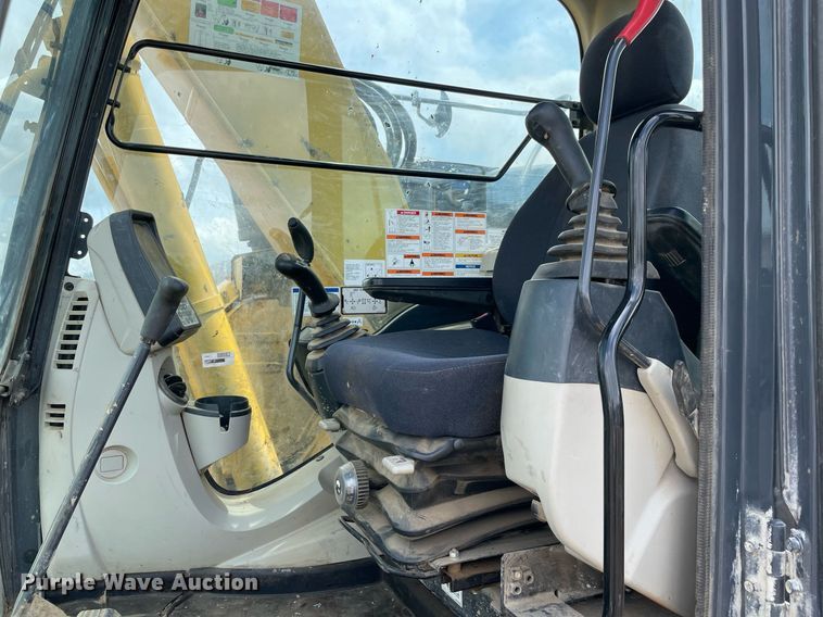 image for item MR9067 2018 Kobelco SK140SRLC  mini excavator