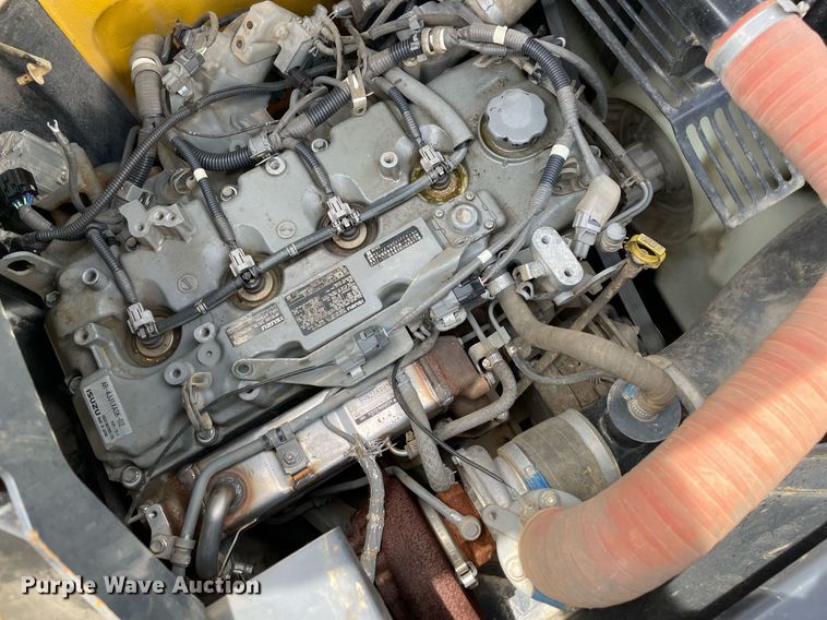 image for item MR9067 2018 Kobelco SK140SRLC  mini excavator