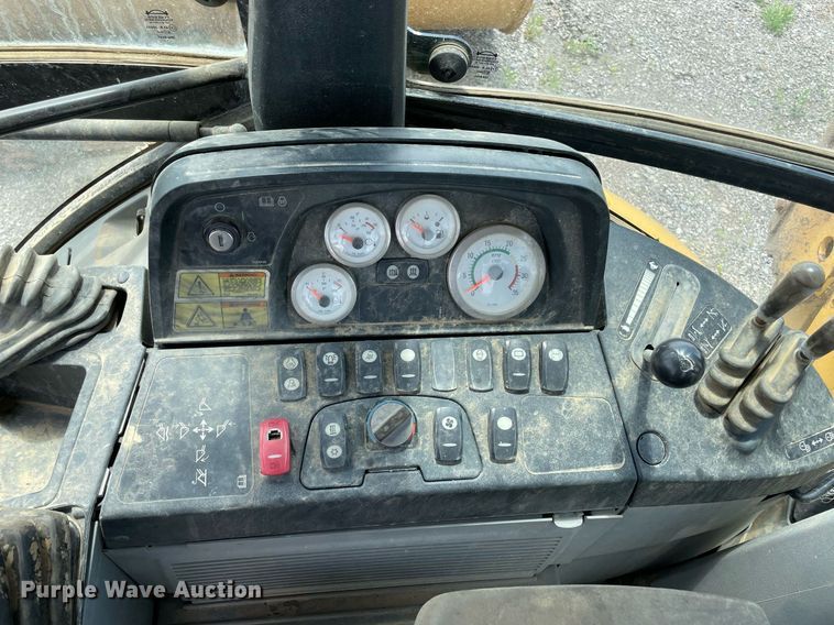 image for item MR9068 2011 Caterpillar 420E  backhoe