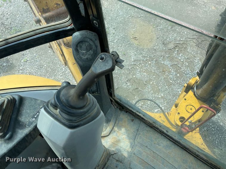 image for item MR9068 2011 Caterpillar 420E  backhoe