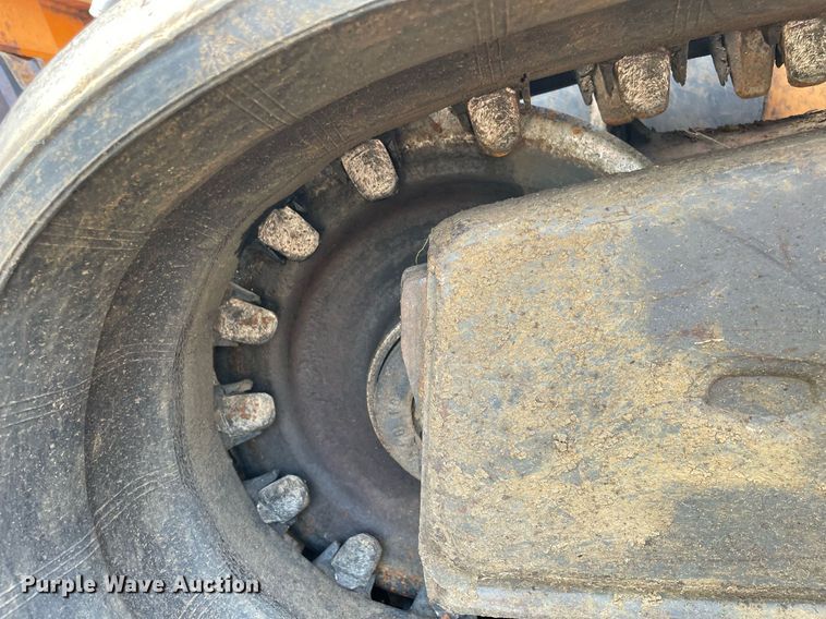 image for item MR9077 2013 Case TV380  tracked skid steer loader