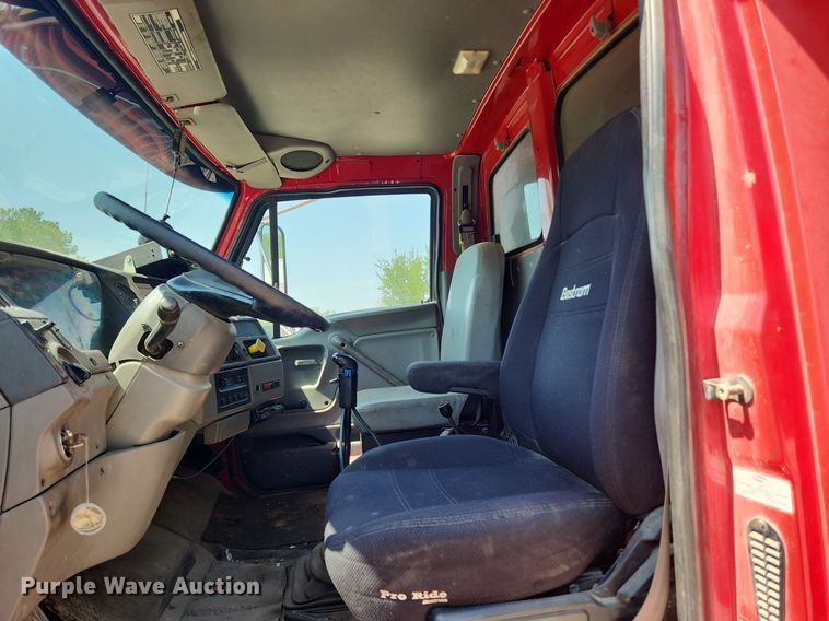 image for item MW9735 2000 Sterling L8513  dump truck