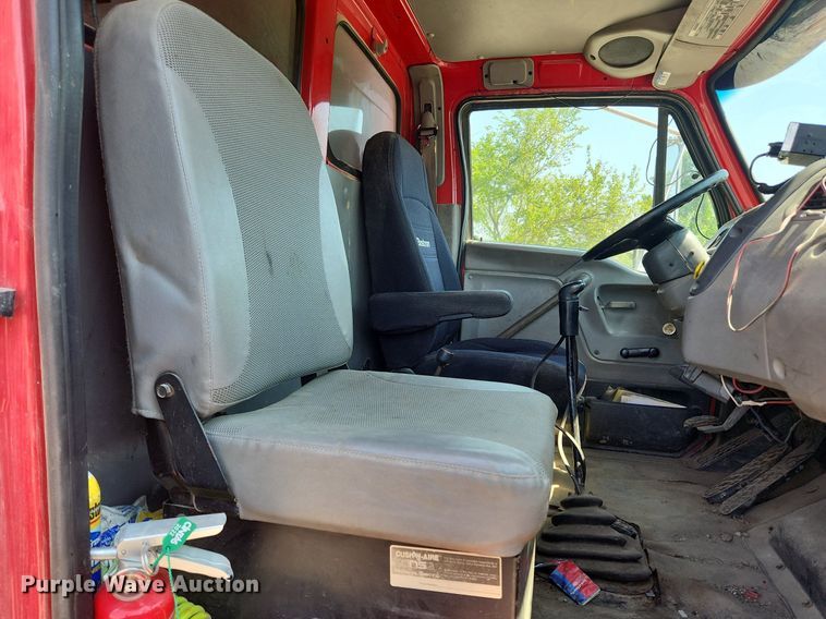 image for item MW9735 2000 Sterling L8513  dump truck