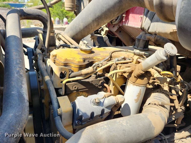 image for item MW9735 2000 Sterling L8513  dump truck