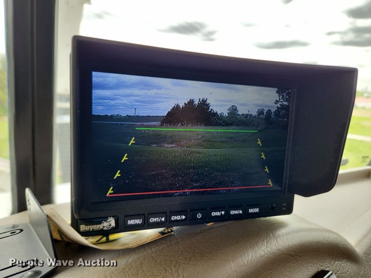 image for item MW9763 2009 Peterbilt 340  sewer jetter truck