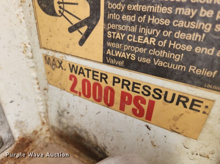 image for item MW9763 2009 Peterbilt 340  sewer jetter truck