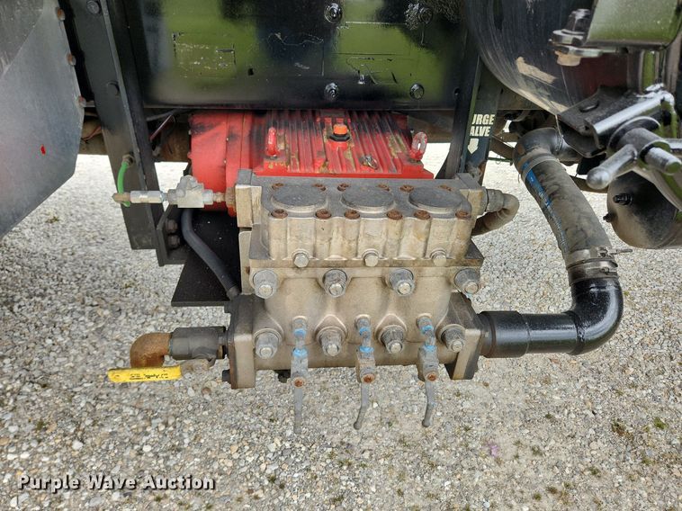 image for item MW9763 2009 Peterbilt 340  sewer jetter truck