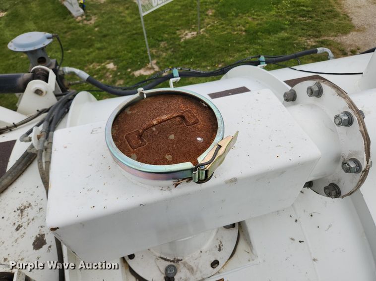 image for item MW9763 2009 Peterbilt 340  sewer jetter truck